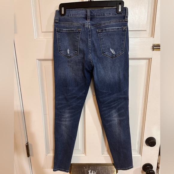 KanCan distressed skinny jean size 26 like new condition - Picture 3 of 3